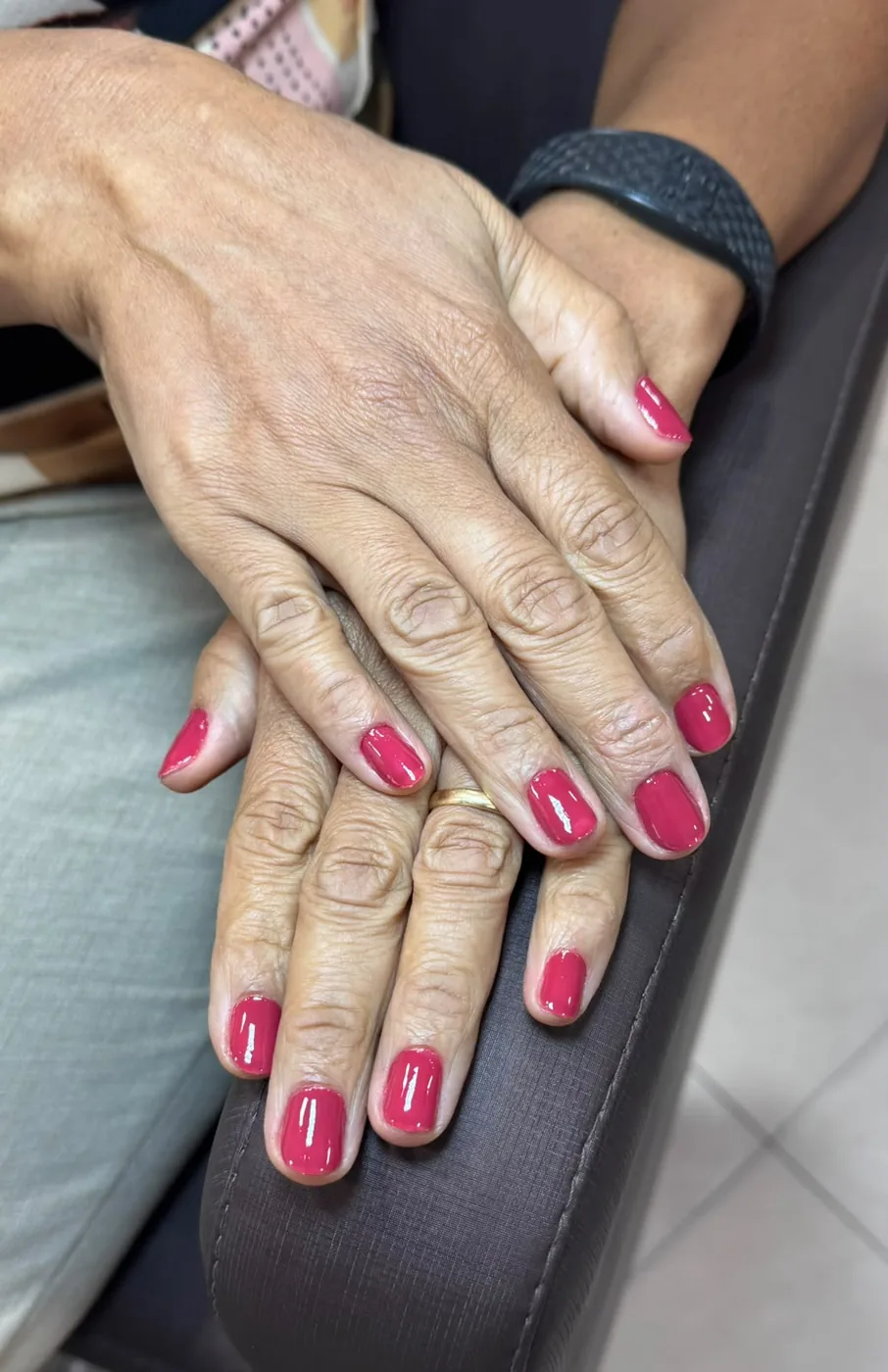 Unhas em tom pink